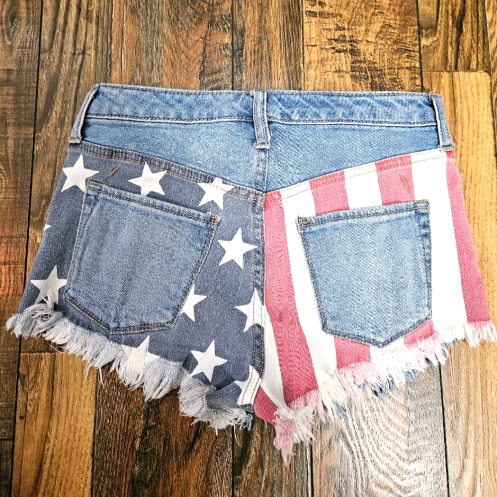 Mossimo Supply Co.‎ Women's American Flag High-Rise Jean Fringed Shorts. SIZE 2